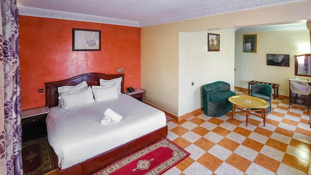 Hôtel Les Ambassadeurs — photo 11